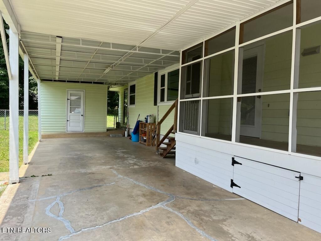 110 Pacific Road Oak Ridge, TN 37830 - Photo 5 of 26