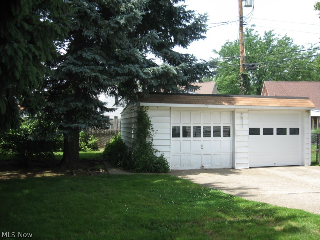 4362 Redding Road Cleveland, OH 44109 - Photo 14 of 16 Gallery Image 14