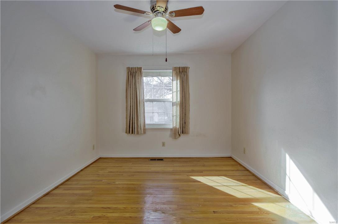 3823 Buckley Road St. Louis, MO 63125 - Photo 11 of 22 Gallery Image 11
