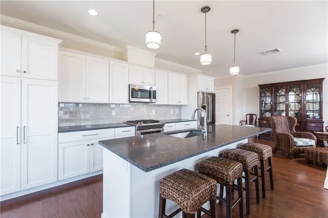 $775,000 | 9 Compass Way, Unit 101, Westerly, RI 02891