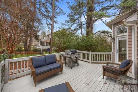 a house view with a outdoor space