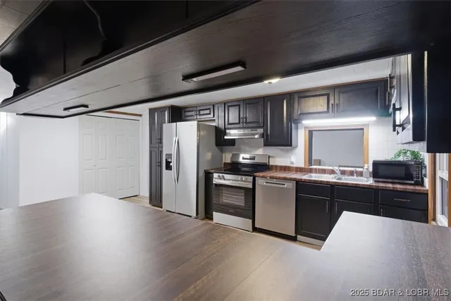 $199,000 | 21145 Highway 135, Stover, MO 65078