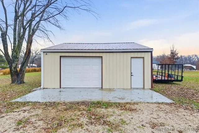 $199,000 | 21145 Highway 135, Stover, MO 65078