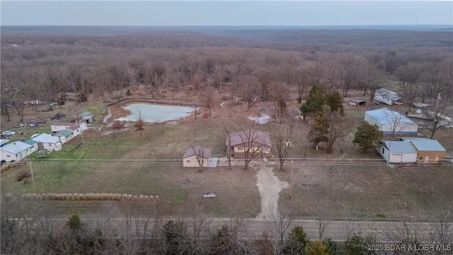 $199,000 | 21145 Highway 135, Stover, MO 65078