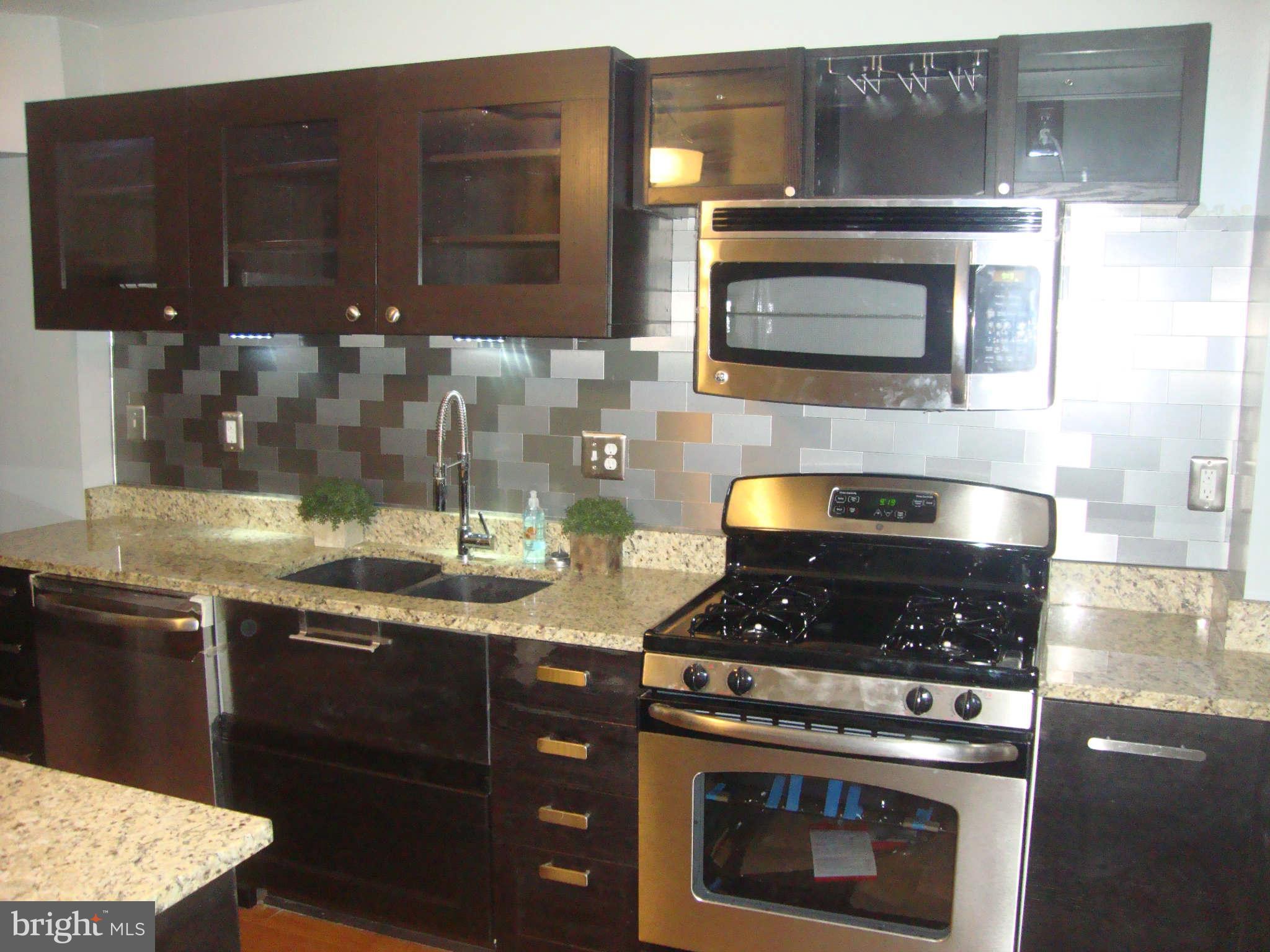 4016 Century Road Baltimore, MD 21206 - Photo 3 of 11 Interior (General)