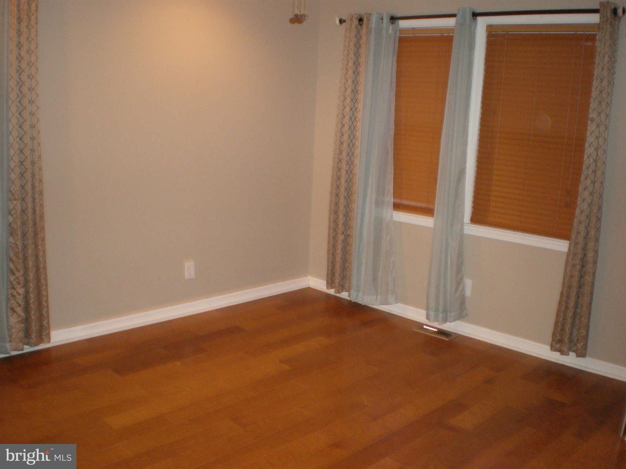 4016 Century Road Baltimore, MD 21206 - Photo 6 of 11 Interior (General)