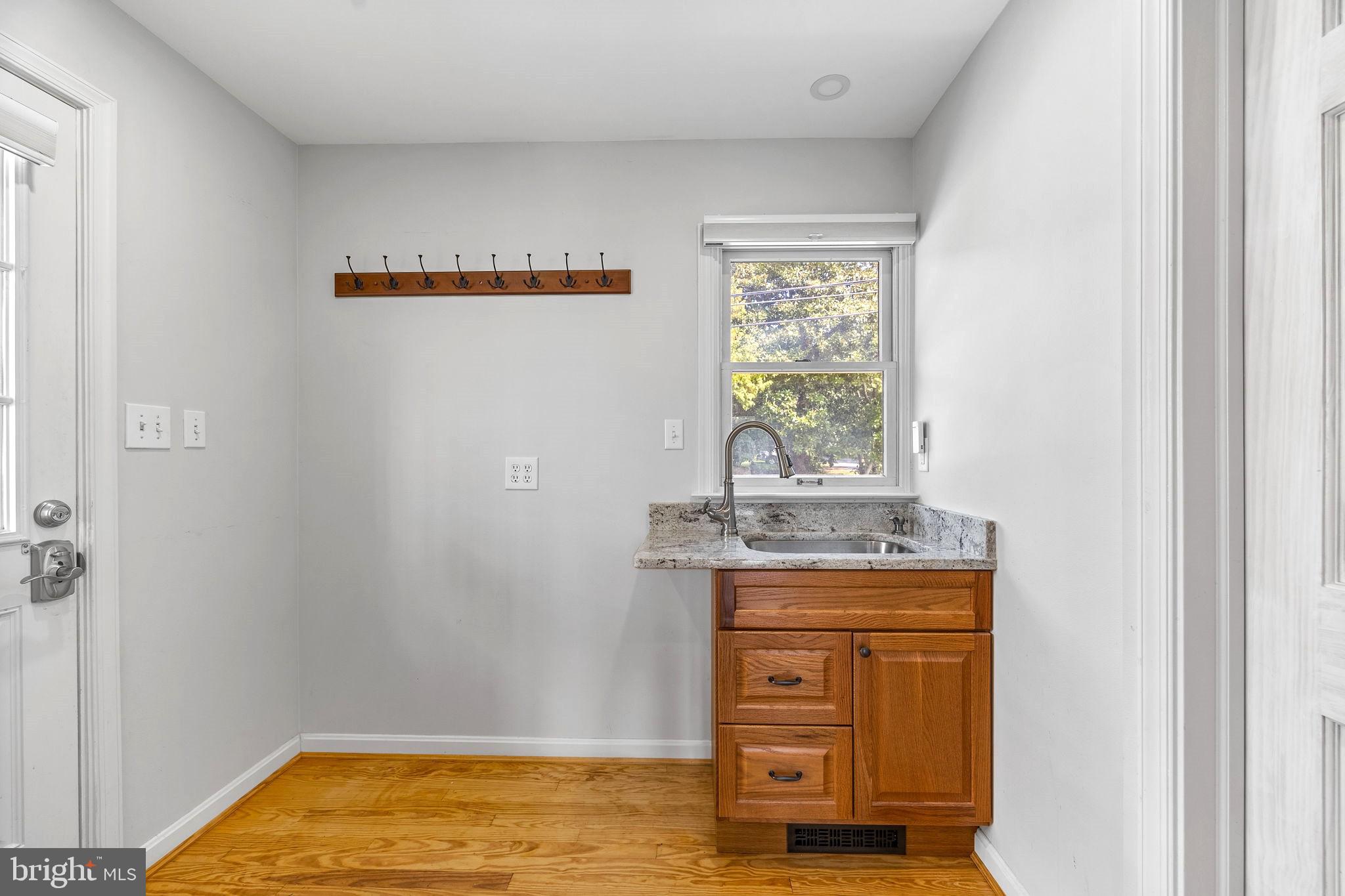2569 Housley Road Annapolis, MD 21401 - Photo 12 of 37 Mud Room/Waiting Room