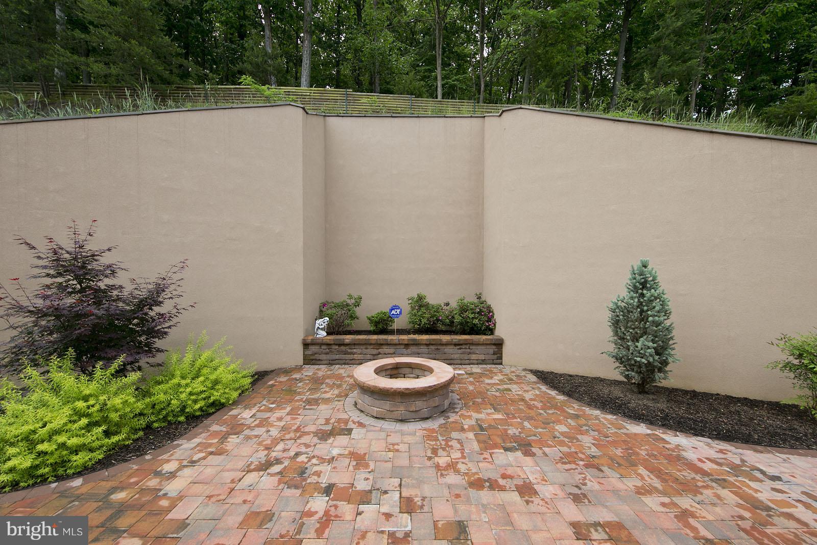 115 Gloucester Road Front Royal, VA 22630 - Photo 7 of 30 Exterior (Rear)