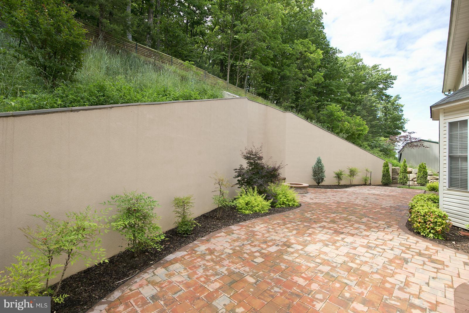 115 Gloucester Road Front Royal, VA 22630 - Photo 8 of 30 Exterior (General)