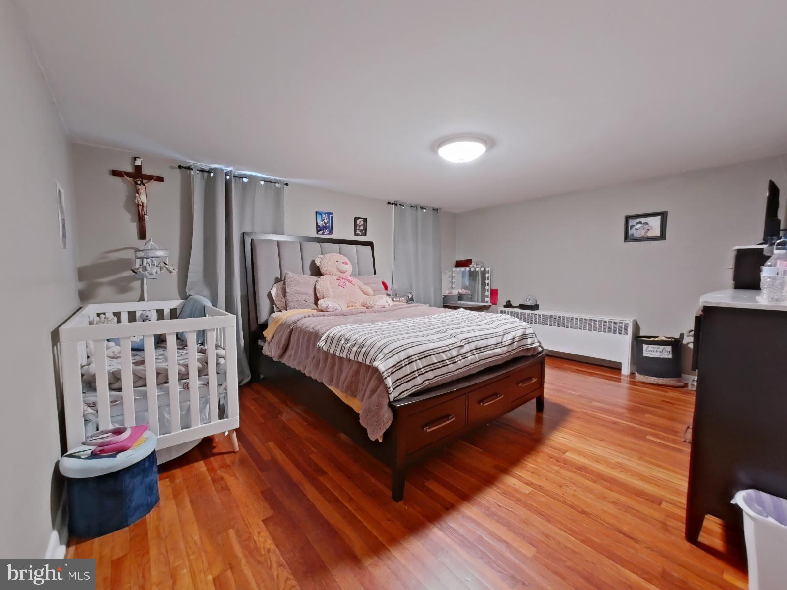 1413 Green Valley Road Norristown, PA 19401 - Photo 11 of 28 Bedroom 1