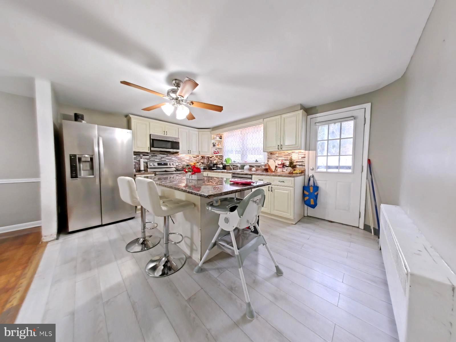 1413 Green Valley Road Norristown, PA 19401 - Photo 7 of 28 Kitchen