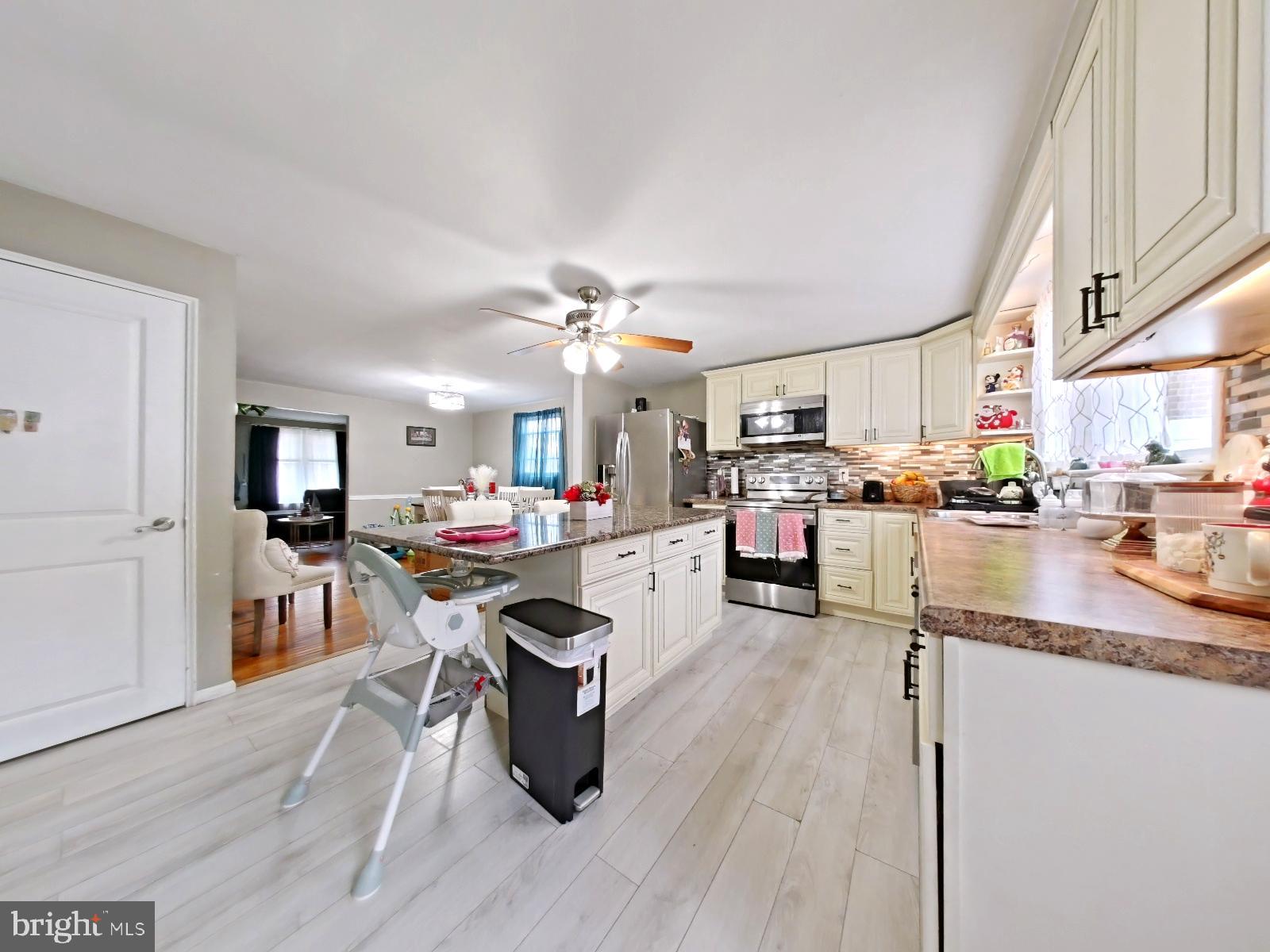 1413 Green Valley Road Norristown, PA 19401 - Photo 8 of 28 Kitchen