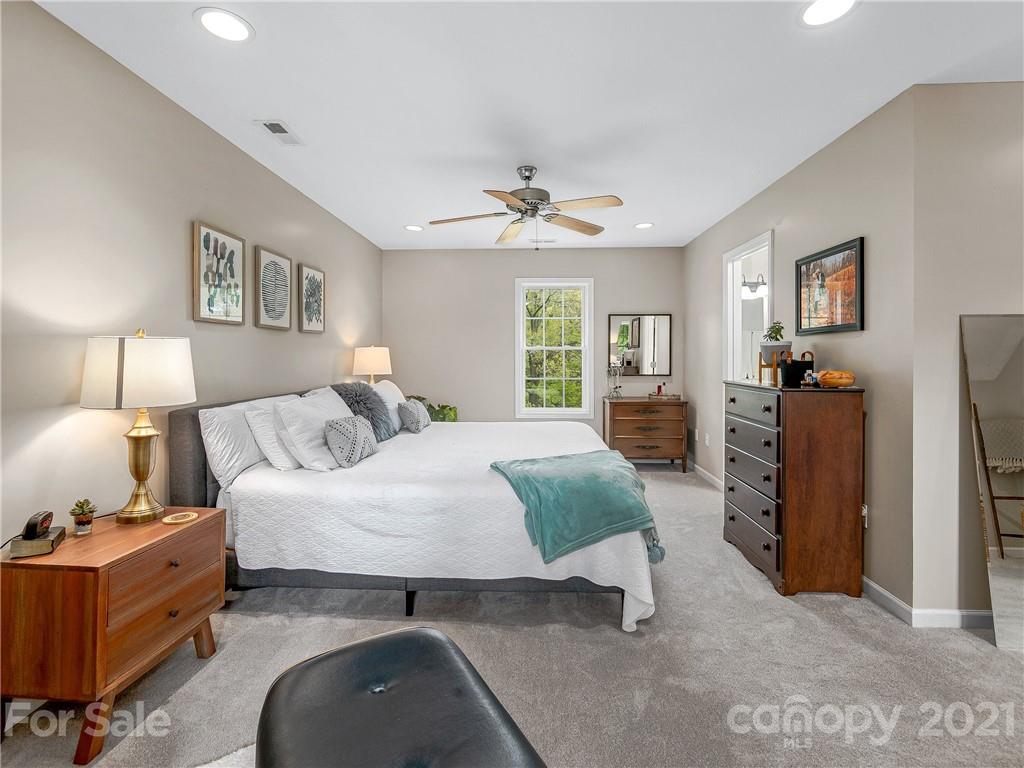 308 Jones Road Fletcher, NC 28732 - Photo 13 of 25 Gallery Image 13