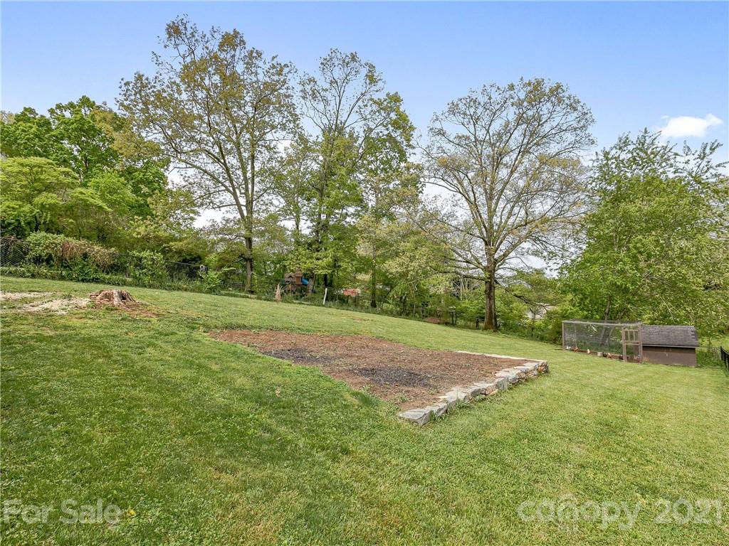 308 Jones Road Fletcher, NC 28732 - Photo 23 of 25 Gallery Image 23