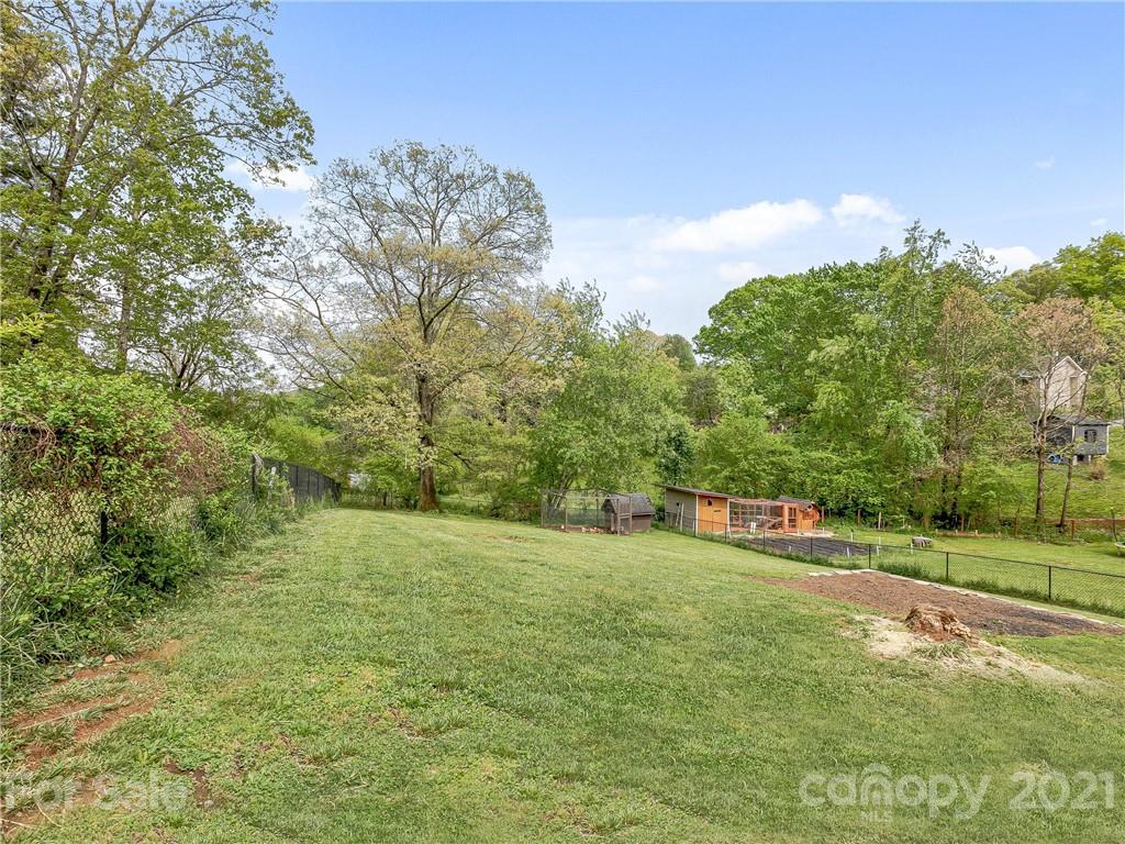 308 Jones Road Fletcher, NC 28732 - Photo 24 of 25 Gallery Image 24
