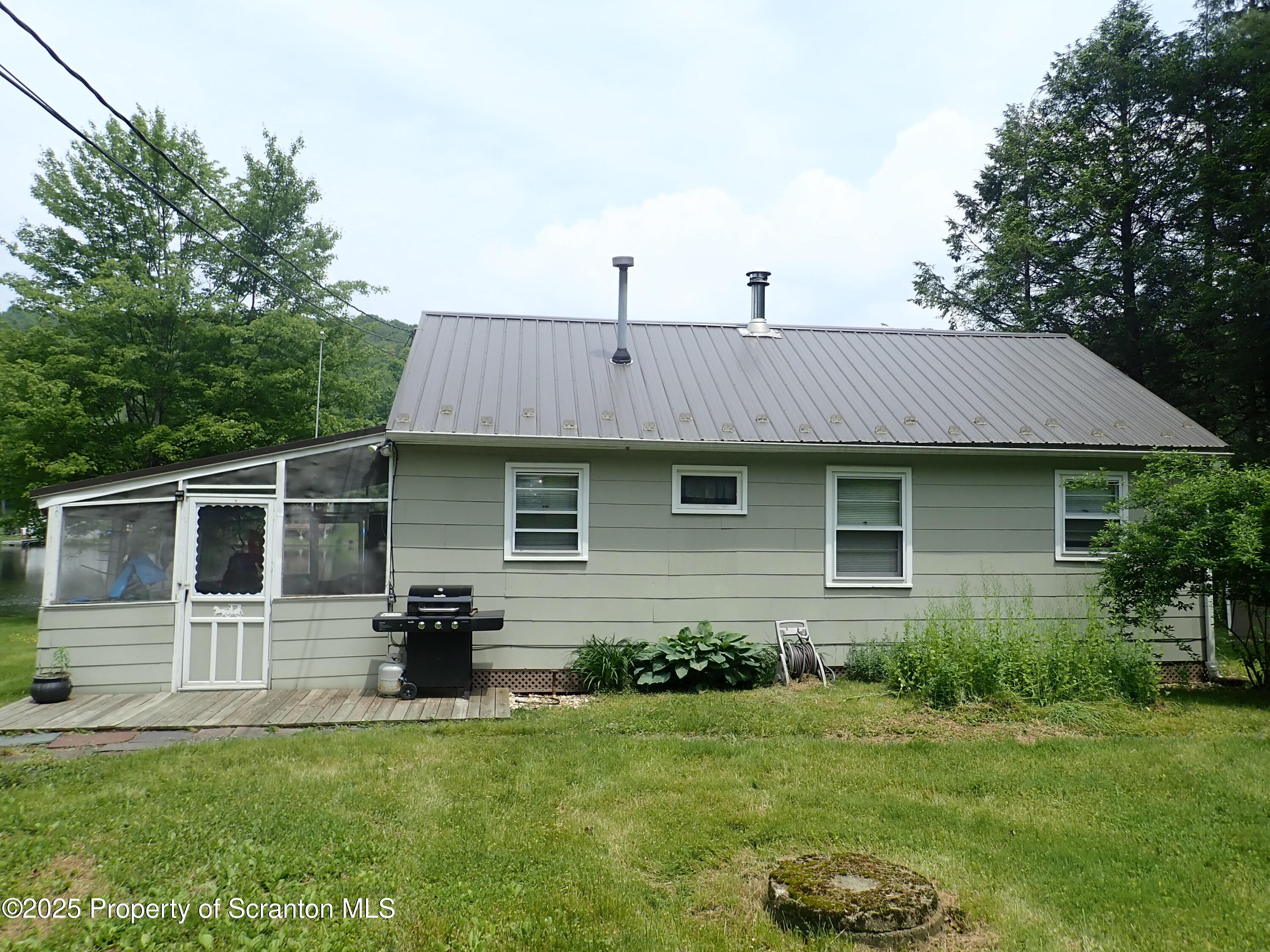 265 South Lk Road Montrose, PA 18801 - Photo 3 of 34 front