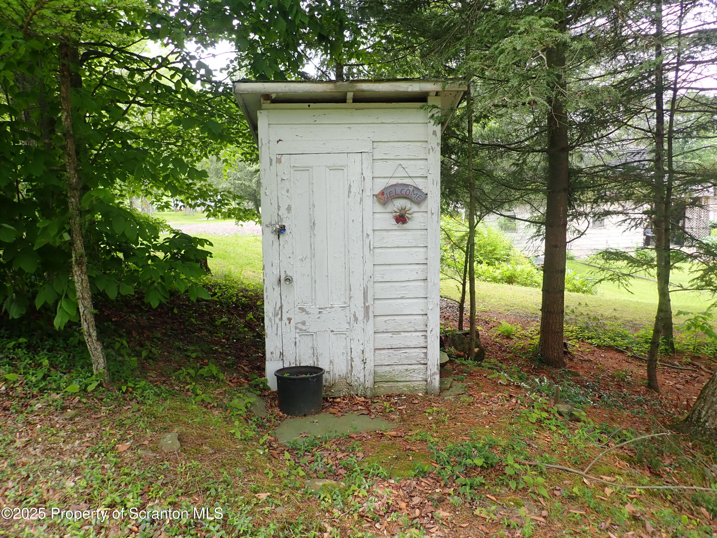 265 South Lk Road Montrose, PA 18801 - Photo 34 of 34 outhouse