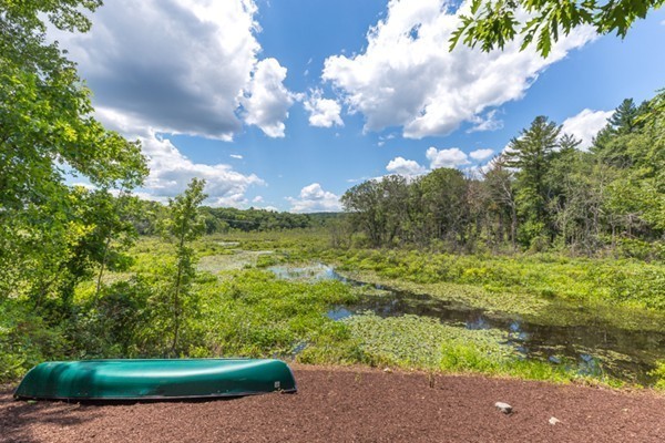 118 Claybrook Road Dover, MA 02030 - Photo 2 of 28
