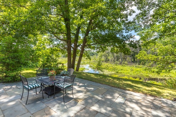 118 Claybrook Road Dover, MA 02030 - Photo 25 of 28