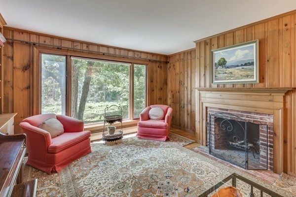 118 Claybrook Road Dover, MA 02030 - Photo 5 of 28