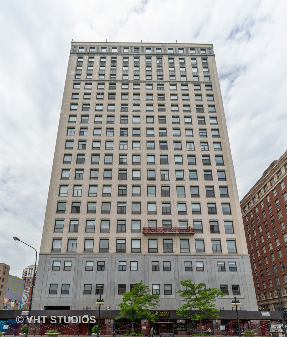 910 South Michigan Avenue, Unit 601 Chicago, IL 60605 - Photo 1 of 11 a view of a building