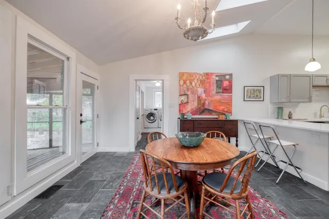 $550,000 | 705 Hudgins Street, Smithville, TX 78957