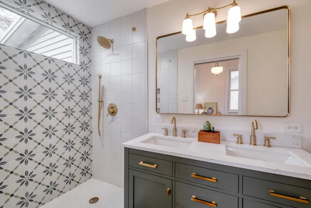 $550,000 | 705 Hudgins Street, Smithville, TX 78957