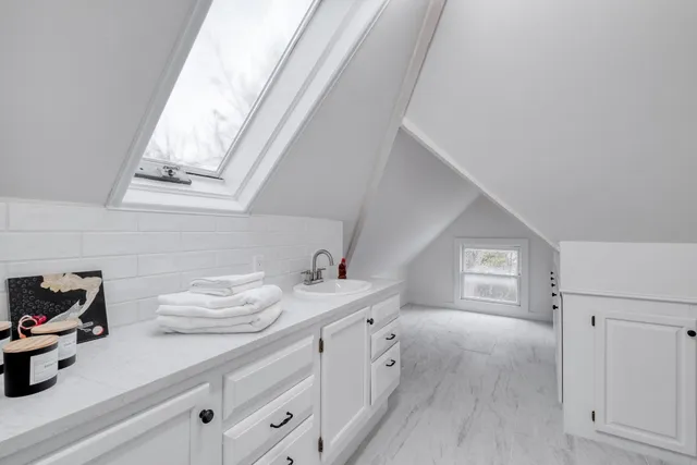 $550,000 | 705 Hudgins Street, Smithville, TX 78957