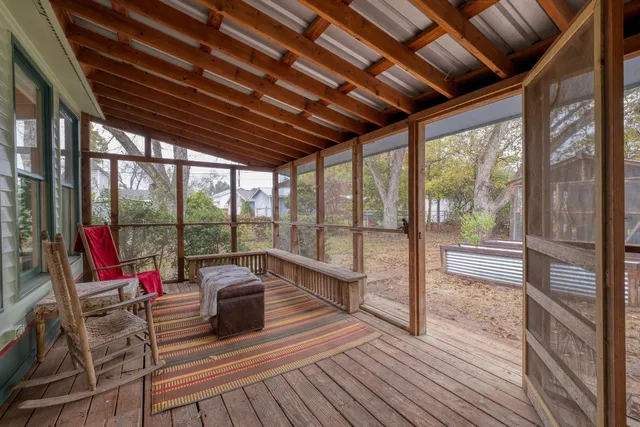 $550,000 | 705 Hudgins Street, Smithville, TX 78957