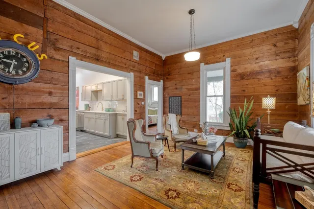 $550,000 | 705 Hudgins Street, Smithville, TX 78957