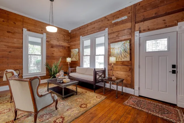 $550,000 | 705 Hudgins Street, Smithville, TX 78957