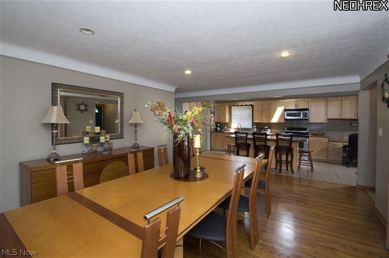 7064 Maplewood Road Parma Heights, OH 44130 - Photo 5 of 17