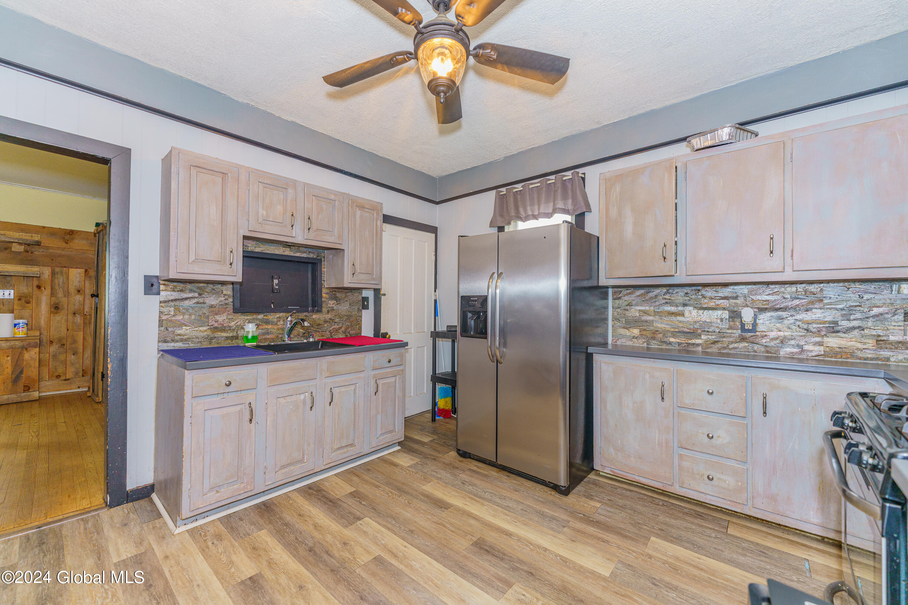 21 Trinity Place Amsterdam, NY 12010 - Photo 5 of 12 3 Kitchen 2
