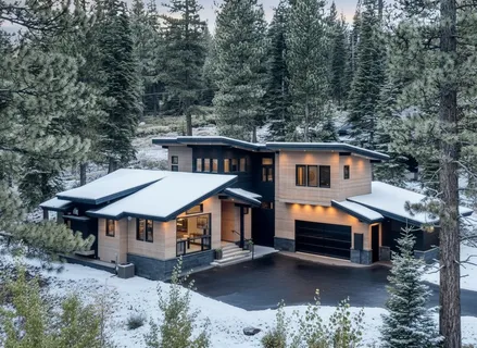 $2,995,000 | 10621 Carson Range Road, Truckee, CA 96161