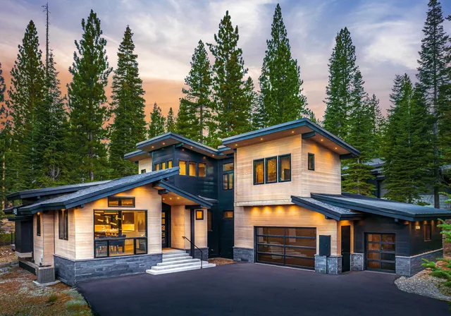 $2,995,000 | 10621 Carson Range Road, Truckee, CA 96161