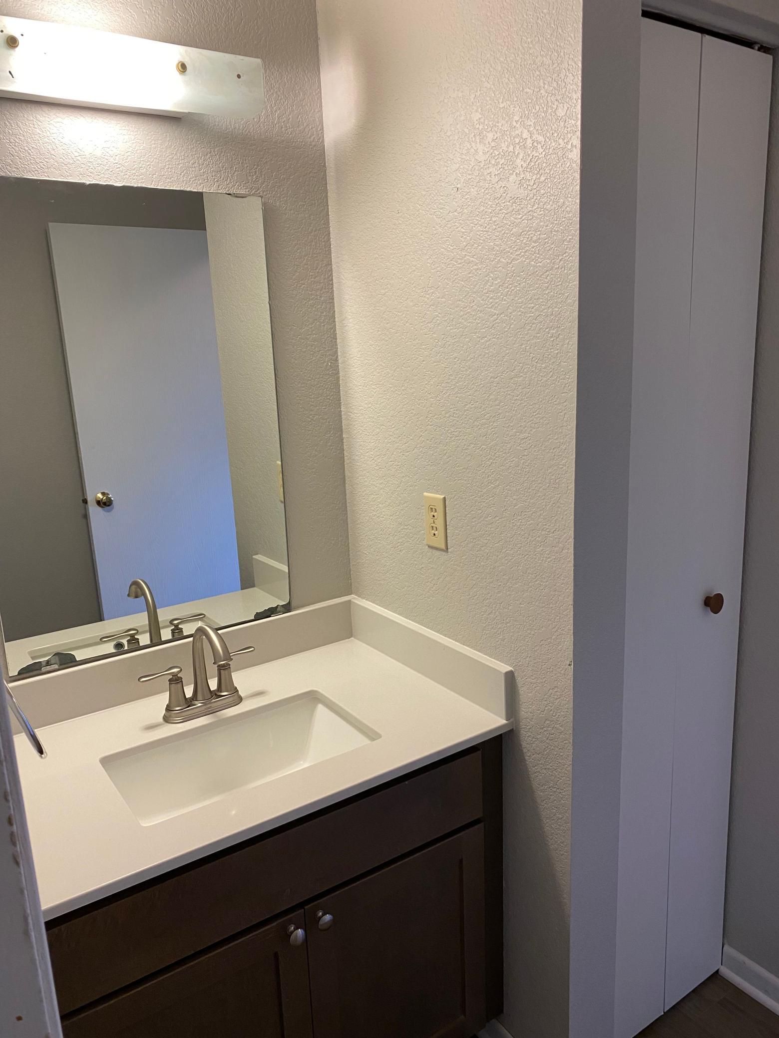 414 4th Street Southeast Austin, MN 55912 - Photo 7 of 13