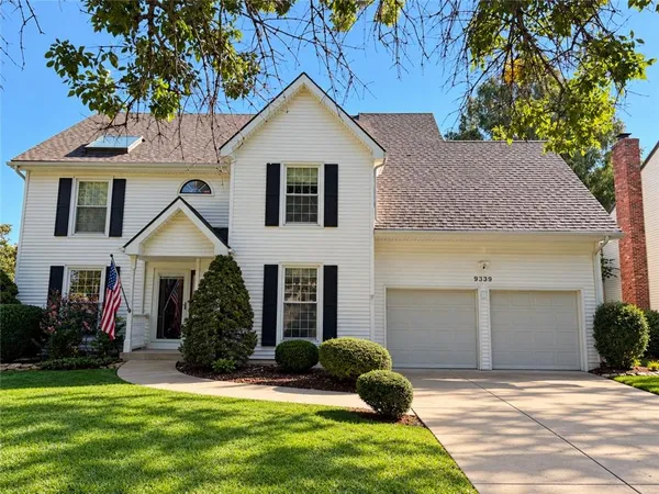 $455,000 | 9339 Hall Drive, Lenexa, KS 66219