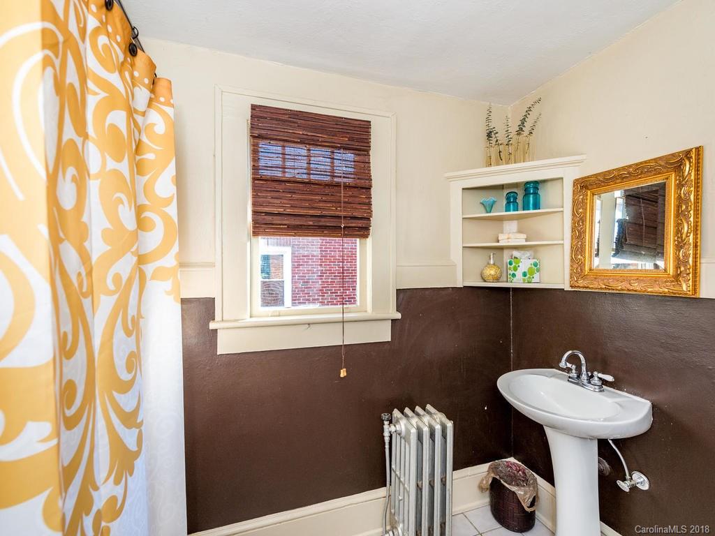 52 Brevard Road, Unit 1 Asheville, NC 28806 - Photo 27 of 31 Gallery Image 27