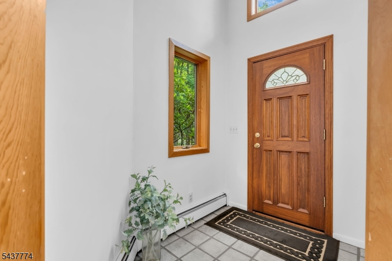 209 Squaw Trail Hopatcong, NJ 07821 - Photo 6 of 36