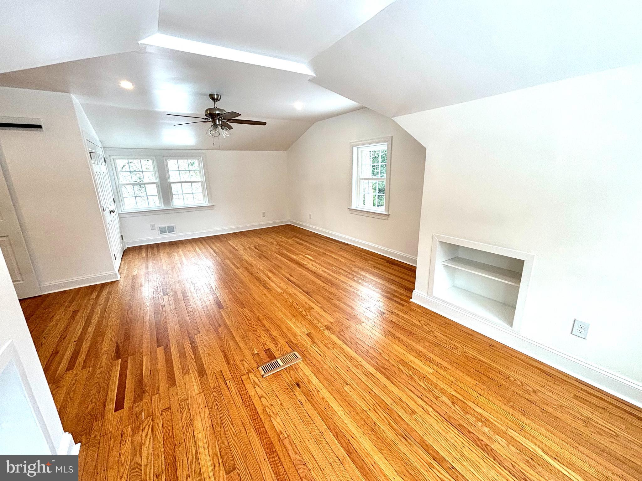 212 Grandview Road Media, PA 19063 - Photo 25 of 49 wooden floor in an empty room with a window