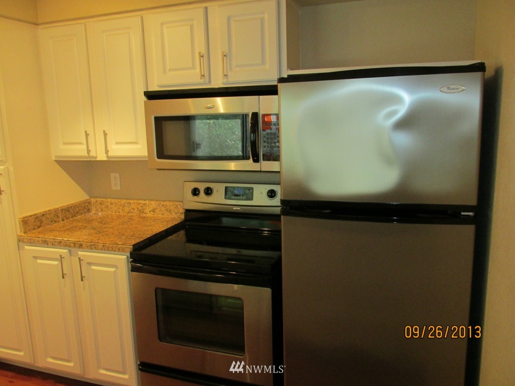 412 Center Road, Unit D5 Everett, WA 98204 - Photo 5 of 15