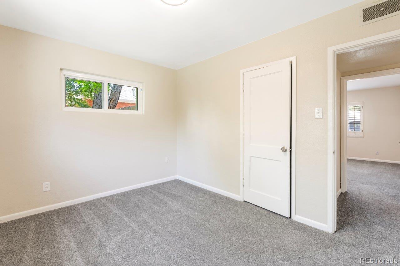 956 Racine Street Aurora, CO 80011 - Photo 21 of 25