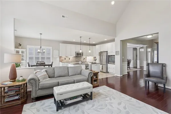 $550,000 | 122 Liberty Lane, Freedom, PA 15042