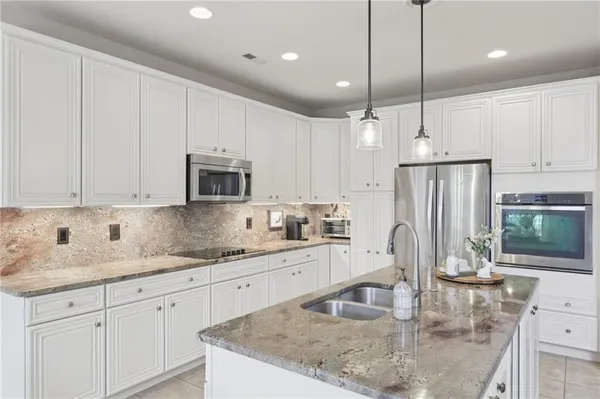 $550,000 | 122 Liberty Lane, Freedom, PA 15042