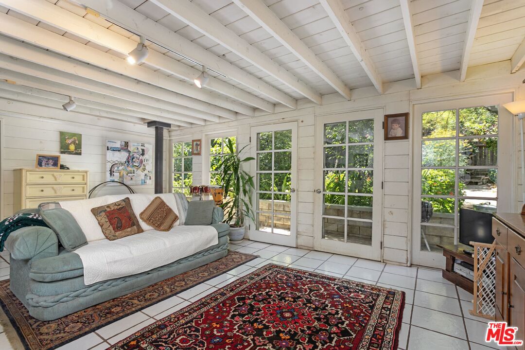 716 Katherine Road Simi Valley, CA 93063 - Photo 14 of 33