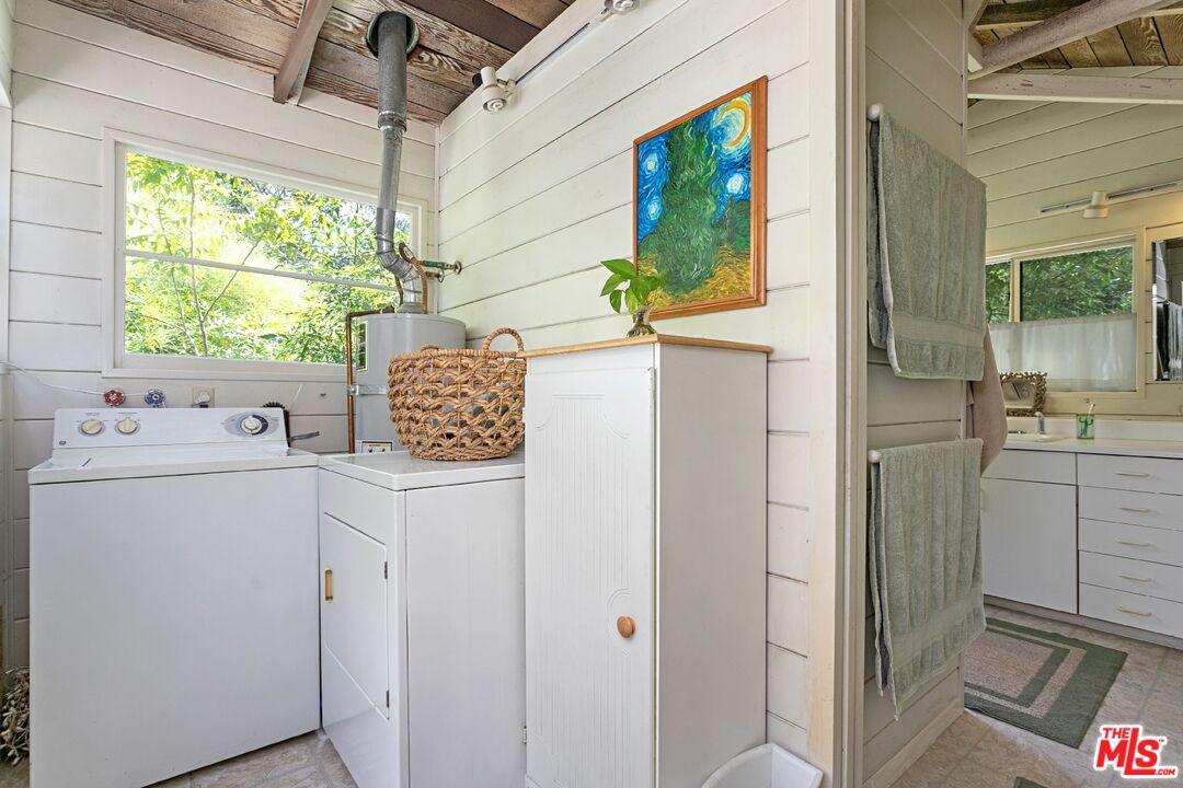 716 Katherine Road Simi Valley, CA 93063 - Photo 20 of 33