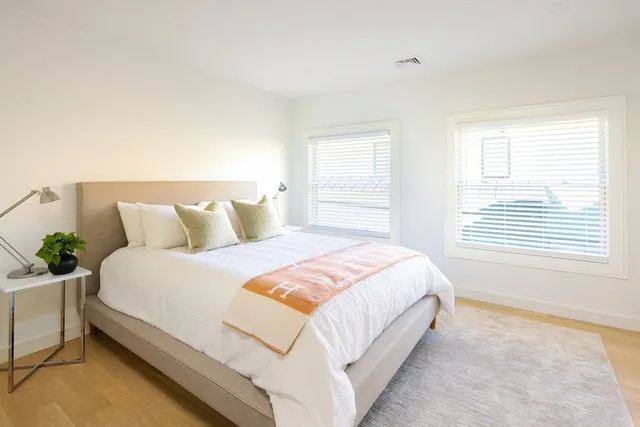 $3,150,000 | 757 Washington Street, Unit 2 PH, Brookline, MA 02446