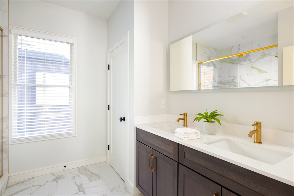 757 Washington Street, Unit 2 PH Brookline, MA 02446 - Photo 16 of 18