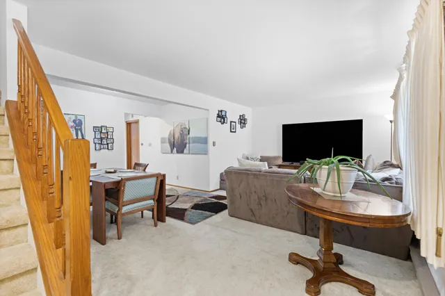 $234,900 | 5147 South Camelot Lane, Greenfield, WI 53221