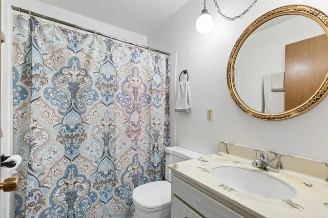 $234,900 | 5147 South Camelot Lane, Greenfield, WI 53221